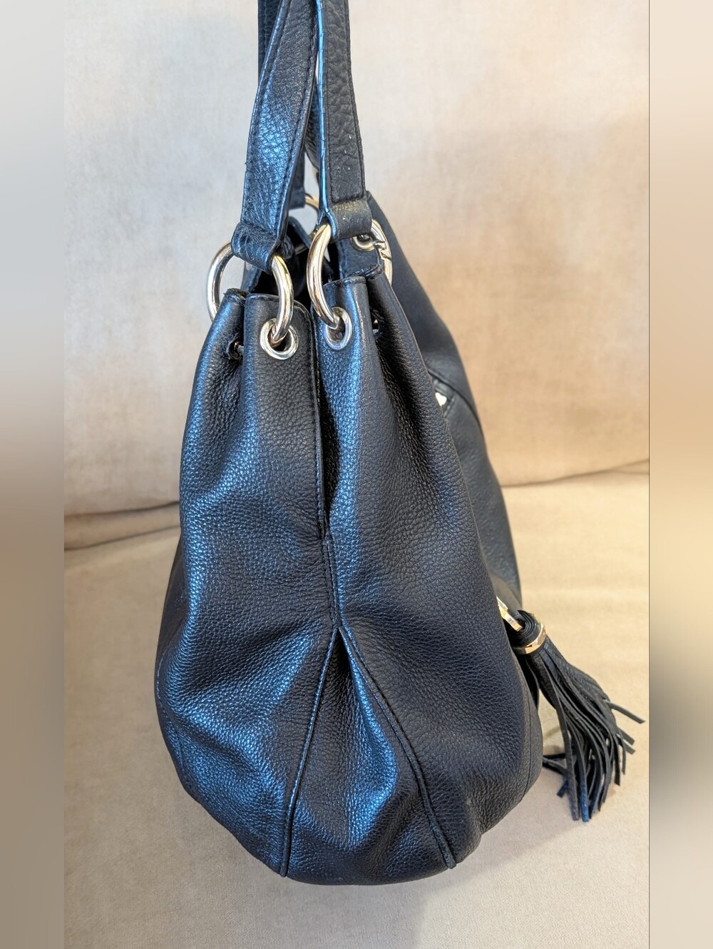 Michael Kors Soft Black Pebbled Leather Tassel Hobo Satchel Shoulder Handbag - Picture 3 of 9